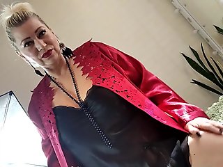 Naughty Russian MILF fervently sucks a strong cock